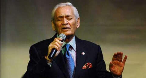 Adnan Şenses hayatını kaybetti