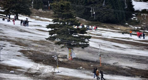 Uludağ'da bazı pistlerde kar kalmadı