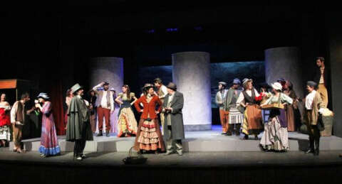 Bursa'da tiyatroda hangi oyunlar var?