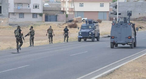 Muş'ta yol kapatanlara operasyon