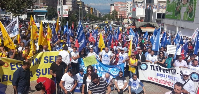 Öğretmenlerin tepkisi çığ gibi büyüyor