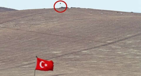 IŞİD Zorava'ya bayrak dikti