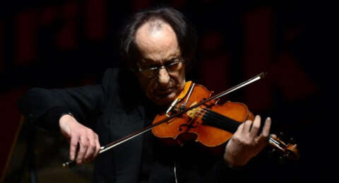 'Kemanı ağlatan adam' büyüledi