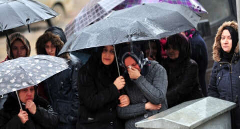 Vincin altında kalan taksi şoförü toprağa verildi