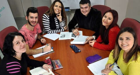 Hastanede yatan çocuklar için 'umut hikayeleri'