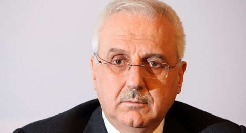 Elektrik kesintisi istifa getirdi