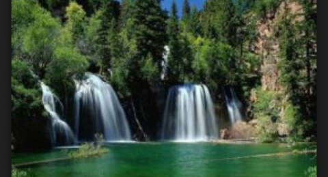 İnegöl'de sıcaktan bunalan şelaleye koşuyor!