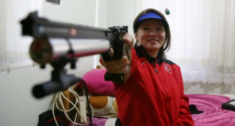 Milli atıcı Aysel Özgan Rio yolunda