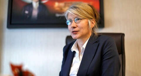 Emine Ülker Tarhan'ın kurduğu parti kapanıyor