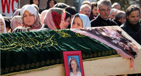 13 yaşındaki Açelya gözyaşlarıyla uğurlandı