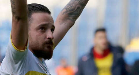 Amedsporlu Deniz Naki'ye 12 maç ceza