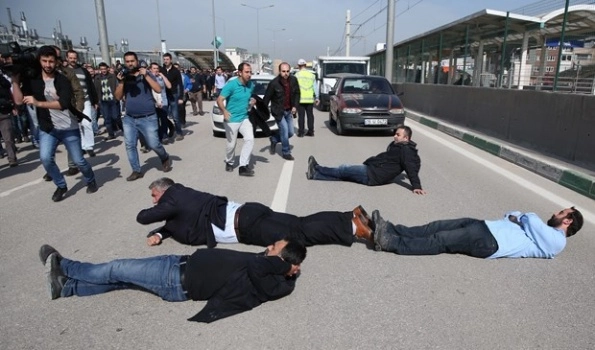 Renault'ta işçiler üretimi durdurdu