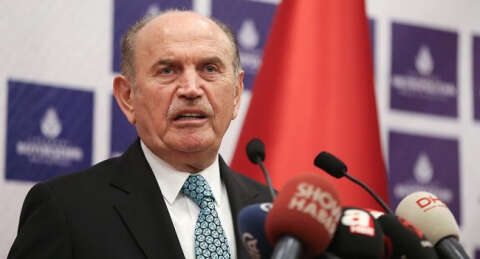 Kadir Topbaş Büyükşehir Belediye Başkanlığından istifa etti