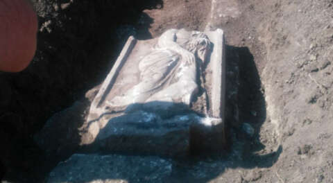 Bursa'da kaçak kazı; 2 bin yıllık mezar steli çıktı
