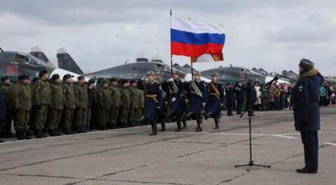 Suriye'deki Rus birlikleri ana üslerine çekilecek