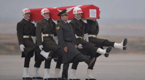 Afrin şehitleri törenle uğurlandı