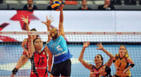 'Büyükşehir'in Sultanları' Vakıfbank'ı 3-1 yendi