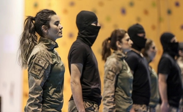 Jandarmadan '8 Mart' etkinliği