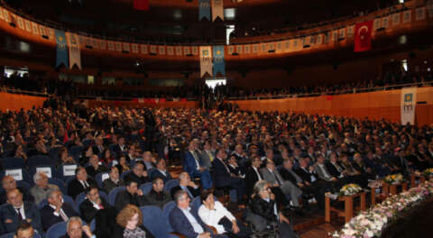İYİ Parti Bursa'da yoğun katılımlı kongre