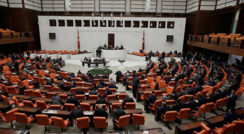 AKP ve MHP'nin  'seçim ittifakı' yasalaştı