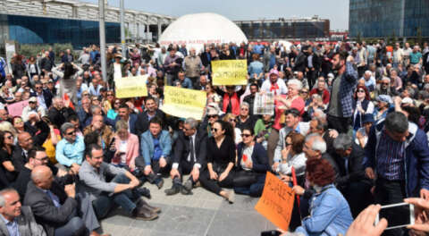 CHP'liler OHAL'e karşı 81 ilde meydanlara çıktı
