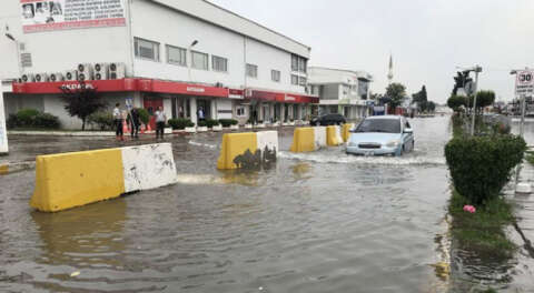 Şiddetli yağış Bursa'dan sonra Kocaeli'yi vurdu