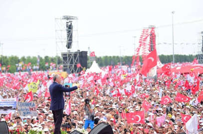 Maltepe'de mahşeri kalabalık