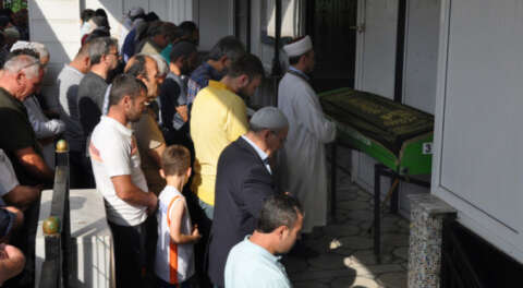 8 yaşındaki Berkay son yolculuğuna uğurlandı