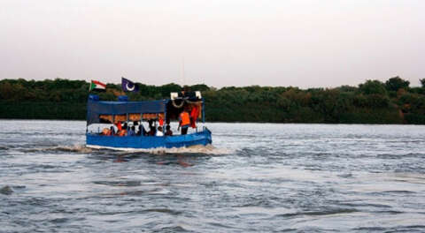 Nil'de öğrencileri taşıyan tekne battı: 23 ölü