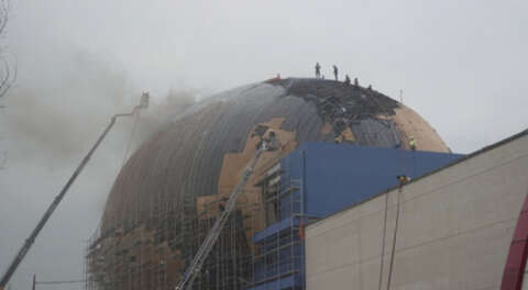 Bursa'da Uzay Merkezi inşaatında yangın