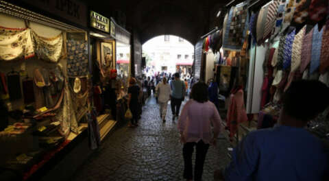 Bursa Kapalı Çarşı, 7 asırdır hizmet veriyor