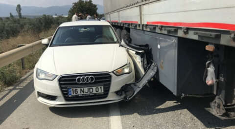 Kılıçdaroğlu'nun korumaları Bursa'da kaza geçirdi