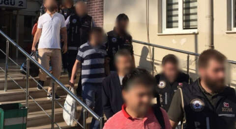 Bursa'da FETÖ hücre evlerine 13 tutuklama