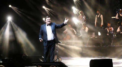 Selami Şahin'den nostalji dolu gece