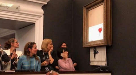 'Balonlu Kız' tablosu kendi kendini imha etti!