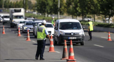 Sürücüler dikkat; Trafikte ağır cezalar başladı