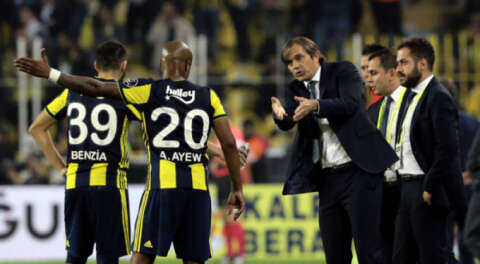Fenerbahçe yönetimi Cocu'yu görevden aldı