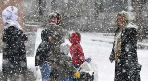 Bursa'nın 3 ilçesinde okullara kar tatili