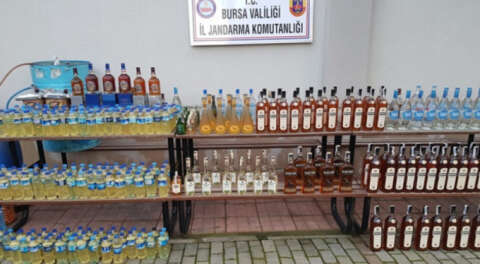 Bursa'da 322 litre kaçak içki ele geçirildi