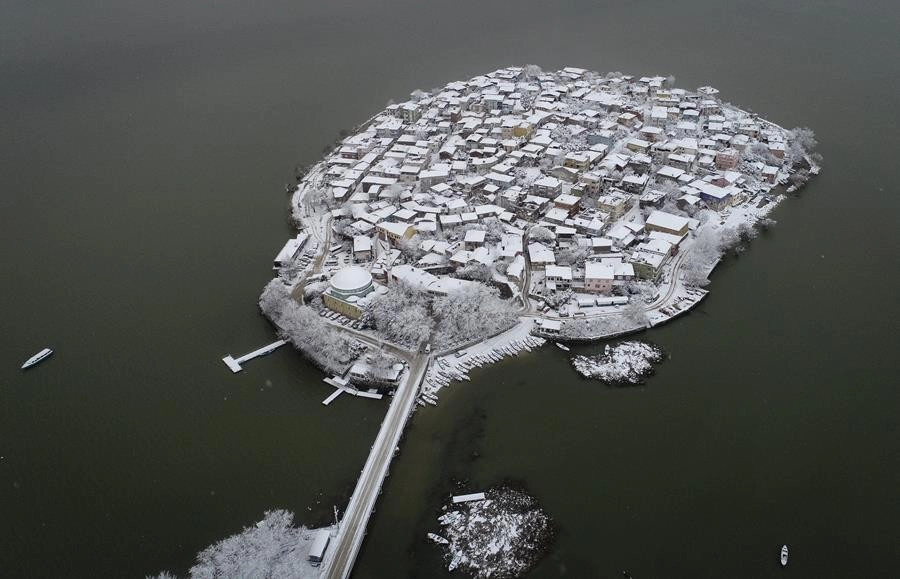 Gölyazı'dan büyüleyen kış manzaraları