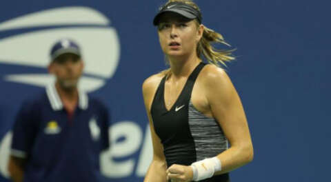 Sharapova son şampiyon Wozniacki'yi eledi