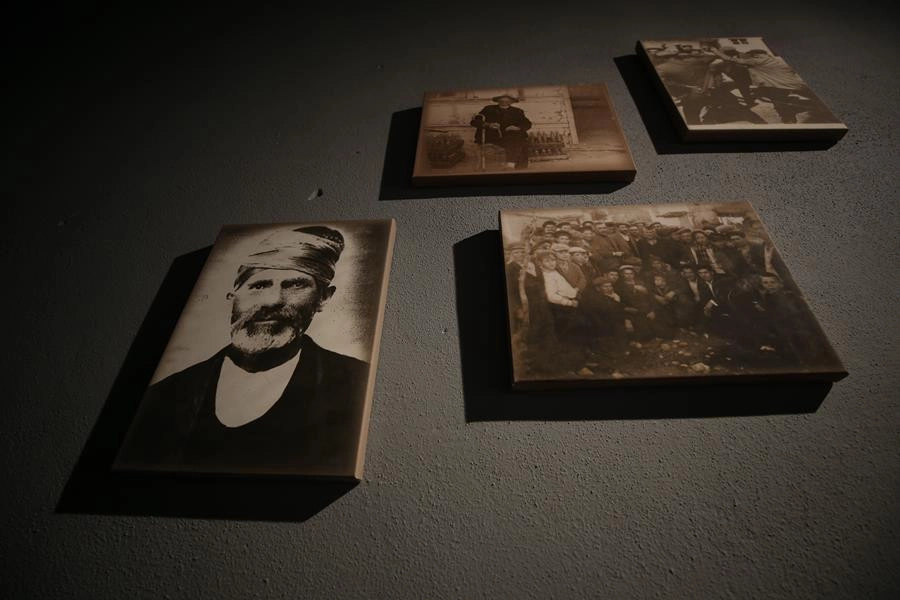 Ege'nin iki yakasının kültürlerini yaşatıyorlar