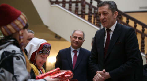 Milli Eğitim Bakanı Ziya Selçuk Bursa'da