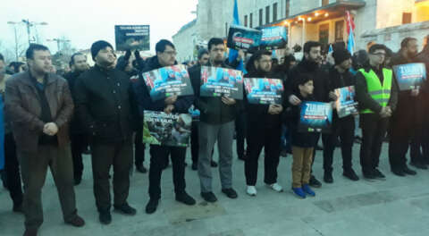 Bursa'da Çin'e Doğu Türkistan protestosu