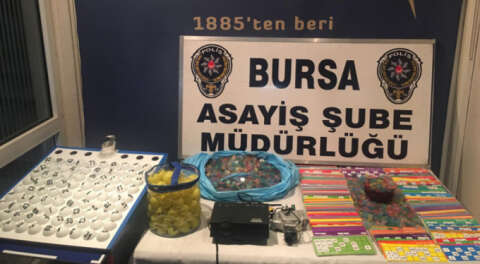 Bursa'da kumar baskını; 99 kişiye ceza