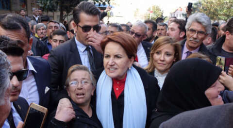 Meral Akşener bugün Mustafakemalpaşa'da