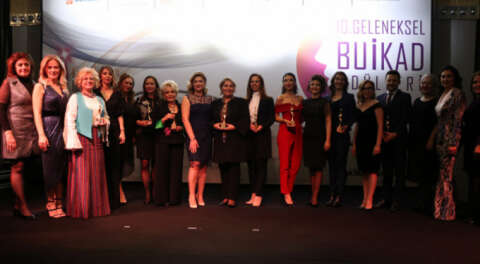 Bursa'da iş yaşamının başarılı kadınlarına ödül