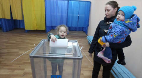 Ukrayna devlet başkanlığı için sandık başında