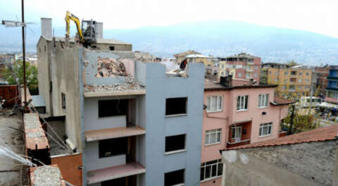 Soğanlı riskli alanda 68 bina yıkıldı
