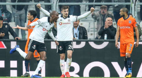 Medipol Başakşehir'e 'Kartal' pençesi; 2-1